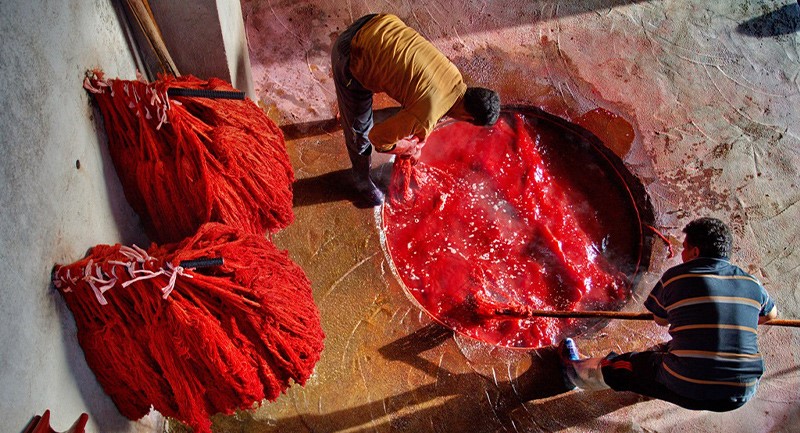 Dyeing-of-handmade-carpets3